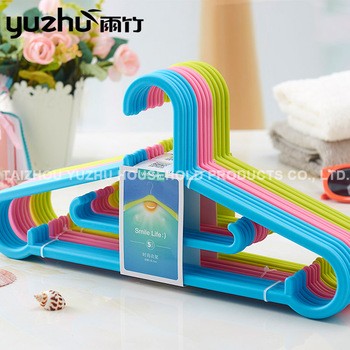 Wholesale Cheap Price Colorful  Plastic Laundry Clothes Hanger